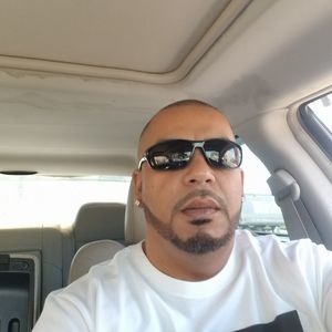 Meet your Posher, Luis